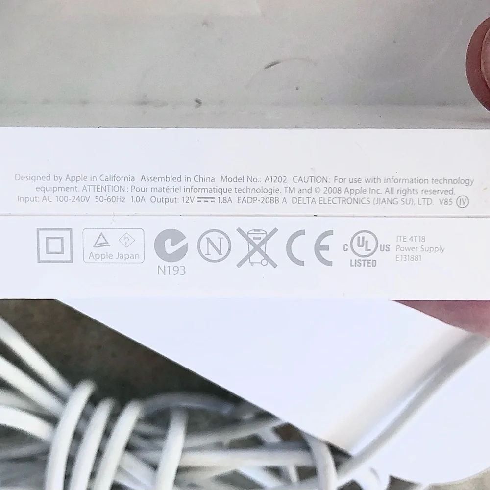 Apple Router Model Number A1408 - Picture 3 of 7